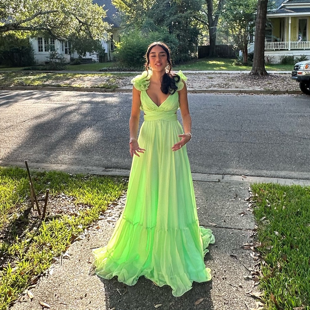MAC DUGGAL INDY CHIFFON GOWN
